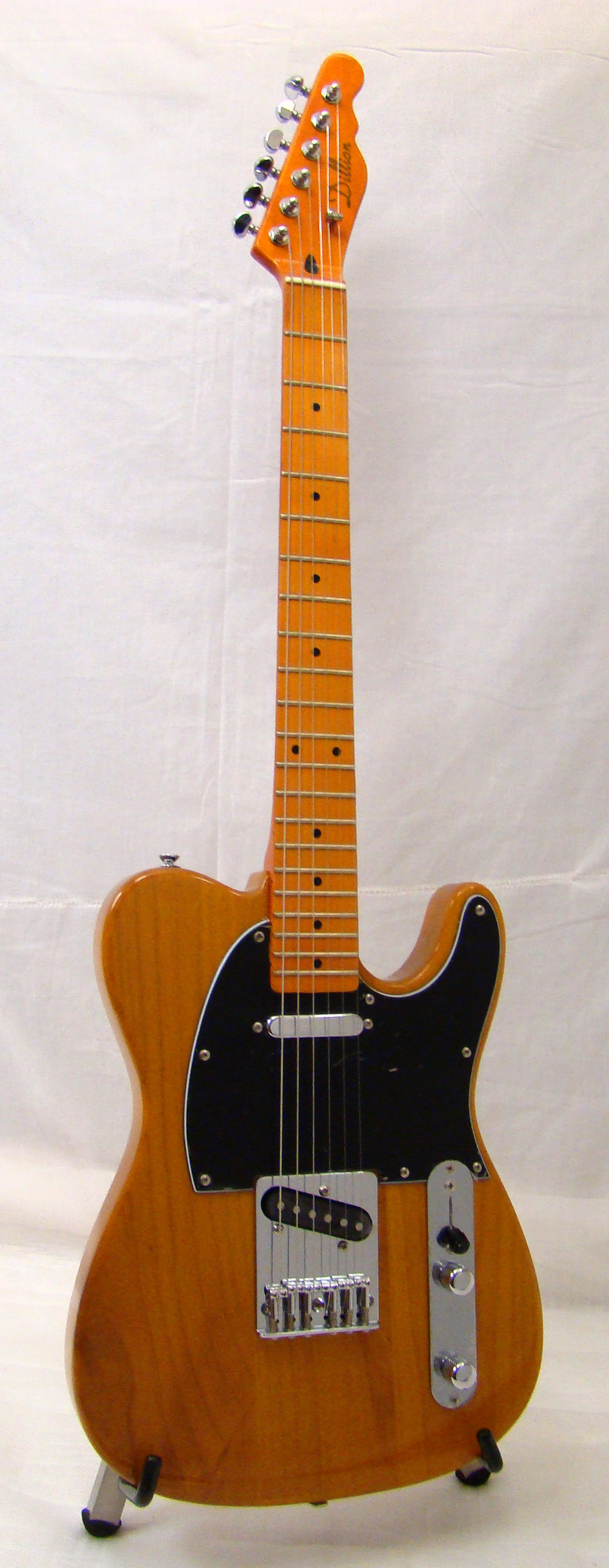 NEW Dillion DVT52 Electric Guitar with Butterscotch Finish eBay
